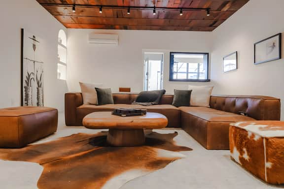 BUNK - Bunker House - Image 2