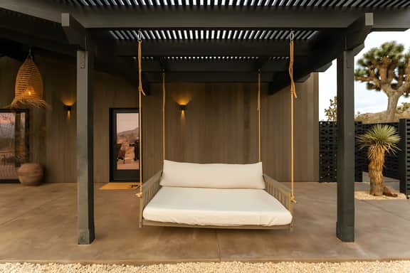 SHC - Shadow House - Image 5