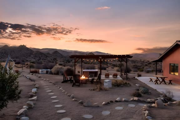 TPH · Lariat - The Pioneertown House